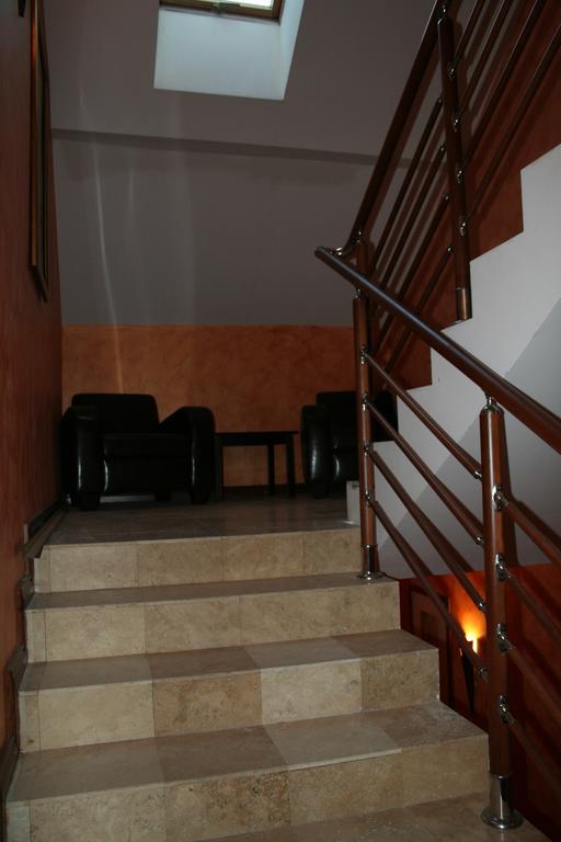 Hotel Tenishouse Marki  Luaran gambar