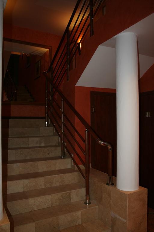 Hotel Tenishouse Marki  Luaran gambar