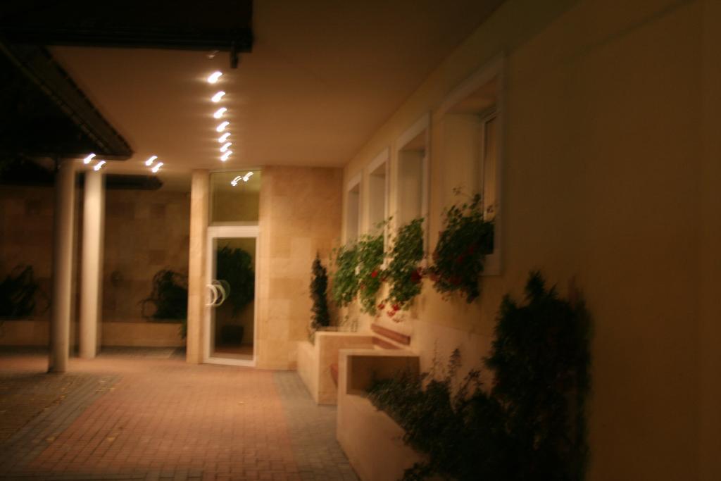 Hotel Tenishouse Marki  Luaran gambar