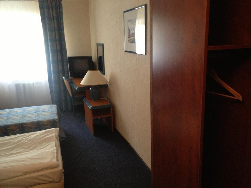 Hotel Tenishouse Marki  Bilik gambar