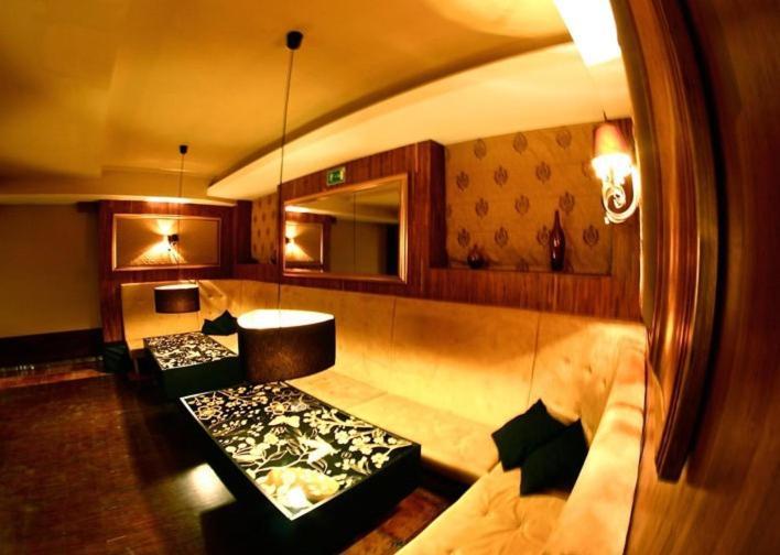 Hotel Tenishouse Marki  Luaran gambar